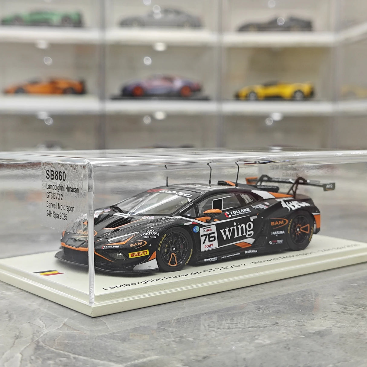 Lamborghini 2025 Huracan GT3 EVO 2 Barwell Motorsport #76 1:43 Spark のレジンコレクターズモデル - ビュー12