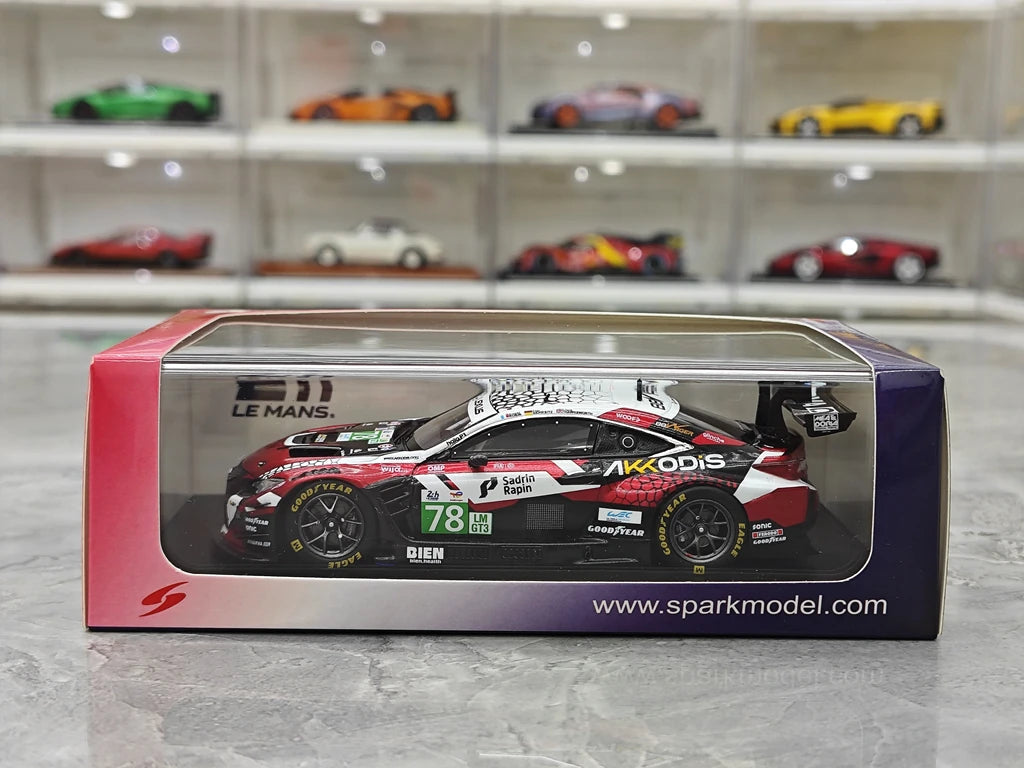 Lexus 2025 RC F LMGT3 #78 1:43 modèle de collection en résine 24h Le Mans par Spark - vue 13