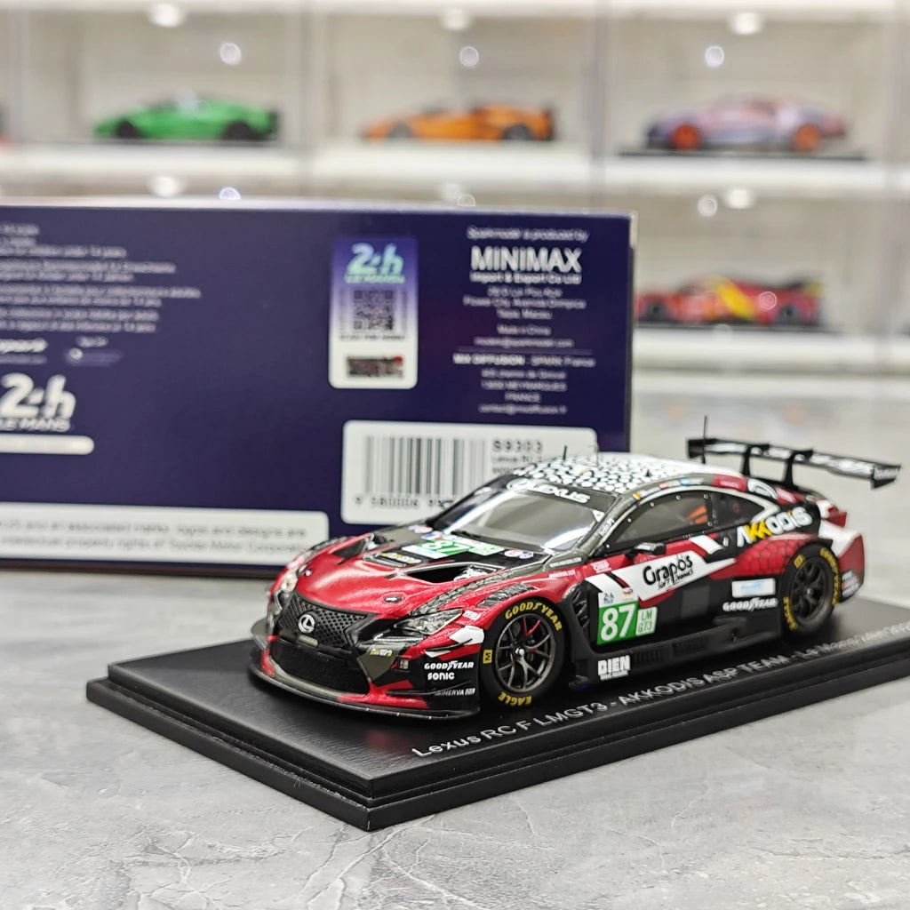 Lexus 2025 RC F LMGT3 #87 1:43 modèle de collection en résine 24h Le Mans par Spark - vue 14