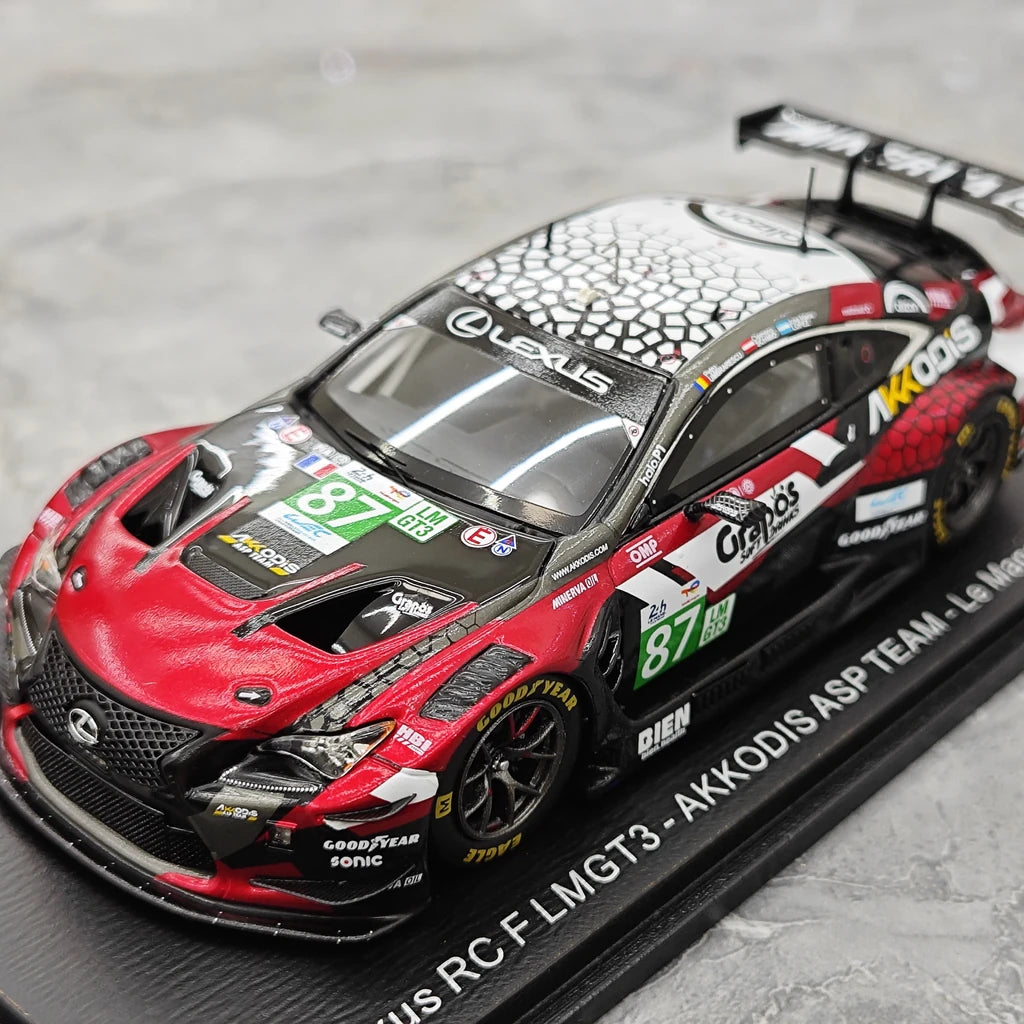 Lexus 2025 RC F LMGT3 #87 1:43 modèle de collection en résine 24h du Mans par Spark - vue 4