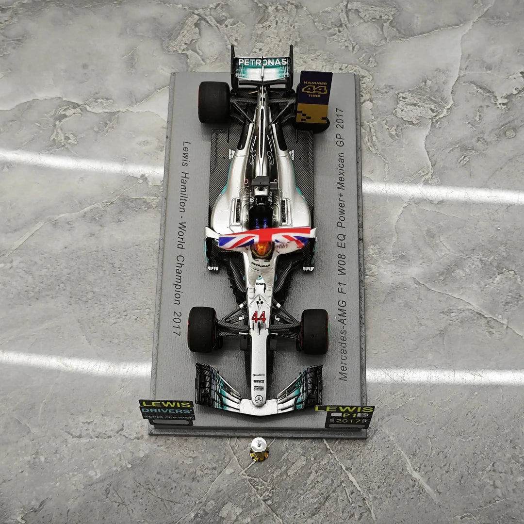 1:43 Mercedes-AMG 2017 F1 W08 #44 Mexican GP Lewis Hamilton F1 model car by Spark - view 2