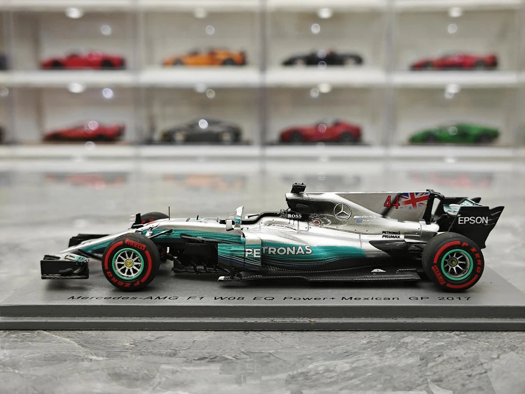 1:43 Mercedes-AMG 2017 F1 W08 #44 Mexican GP Lewis Hamilton F1 model car by Spark - view 5