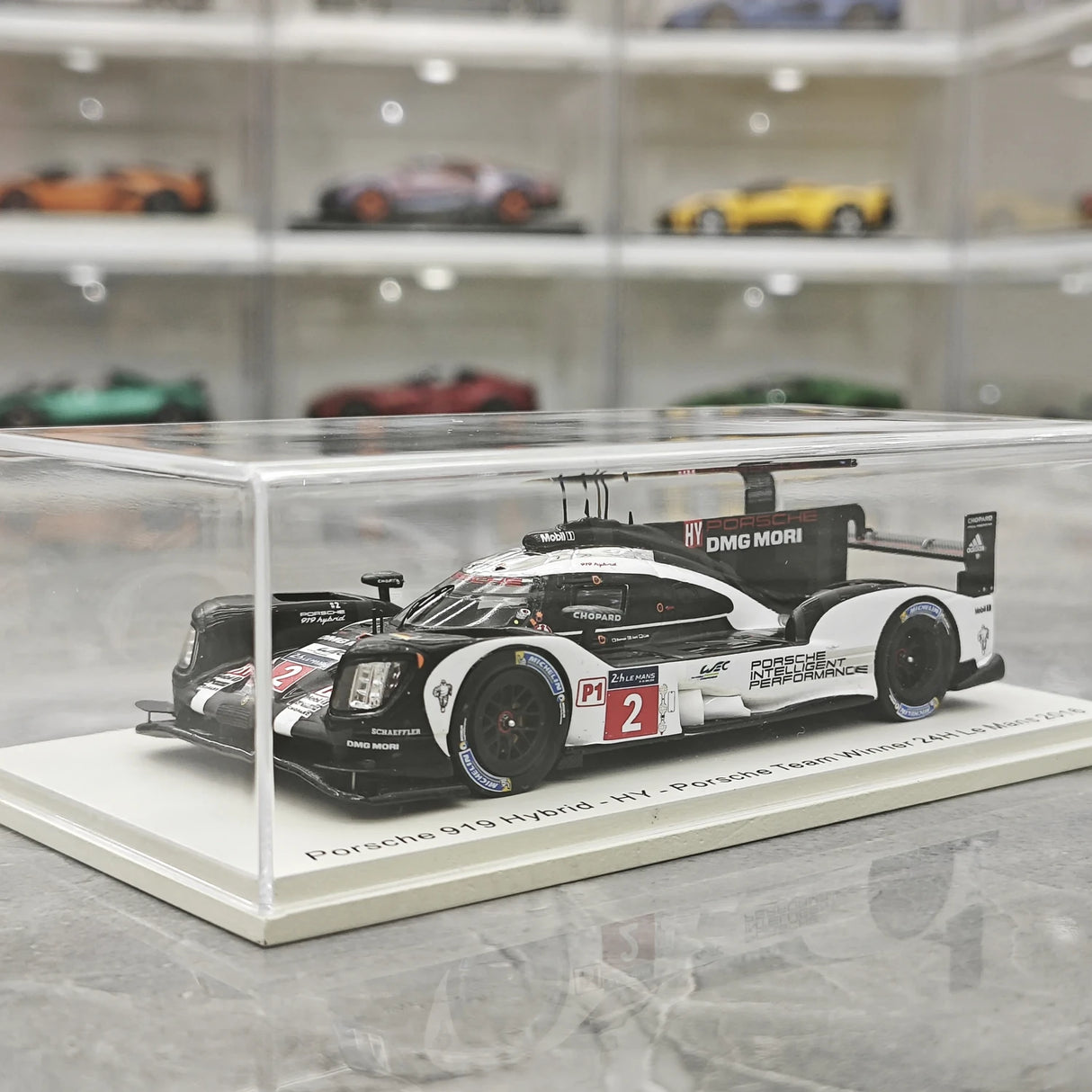 1:43 Porsche 2016 919 Hybrid #2 Voittaja 24h Le Mans -malliauto Spark - näytä 12