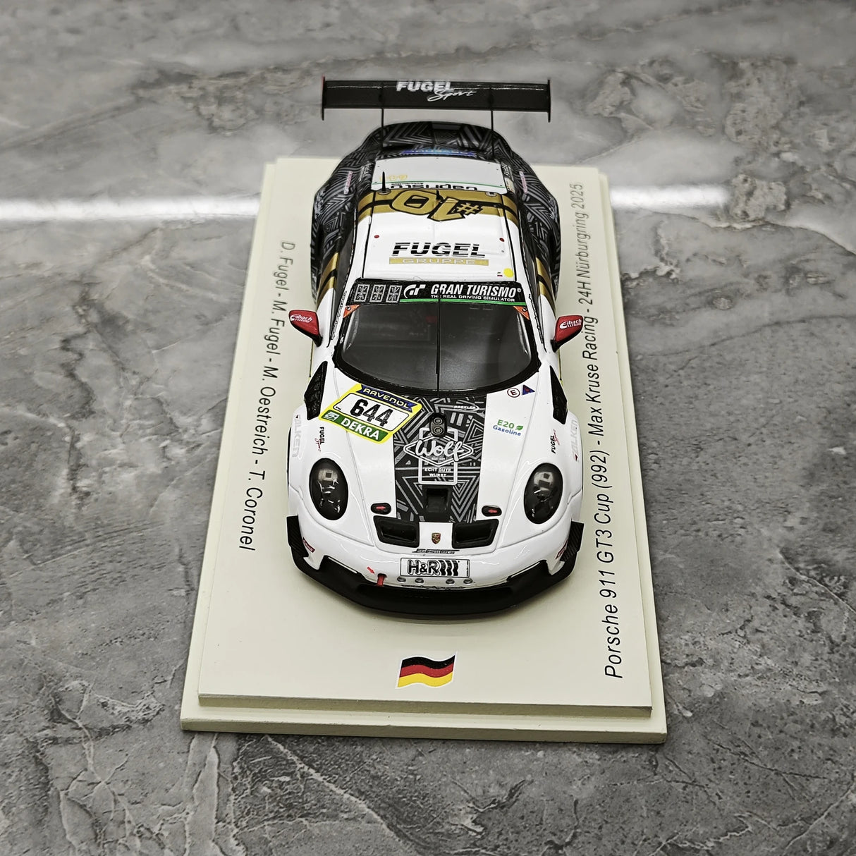 1:43 Porsche 2025 911 GT3 Cup 992 #644 Max Kruse Racing 24h Nürburgringin malliauto Spark - view 2