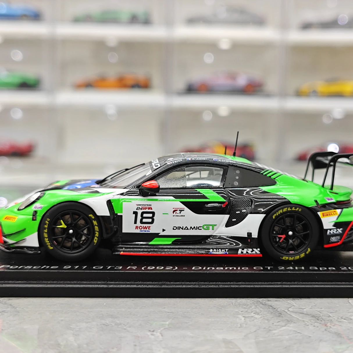 Porsche 2025 911 GT3 R 992 #18 다이나믹 GT 24시간 스파 1:43 수지 수집 모델 - 뷰 5