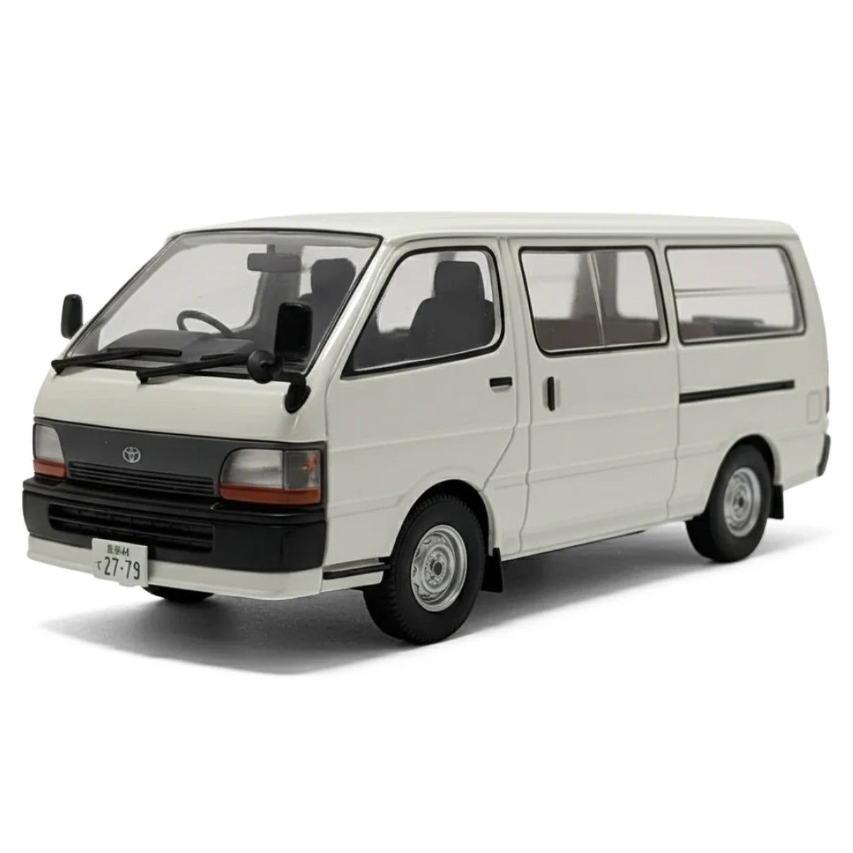 Spark Toyota 1993 Hiace H100 White 1:43 – Collectible Resin Model Resin