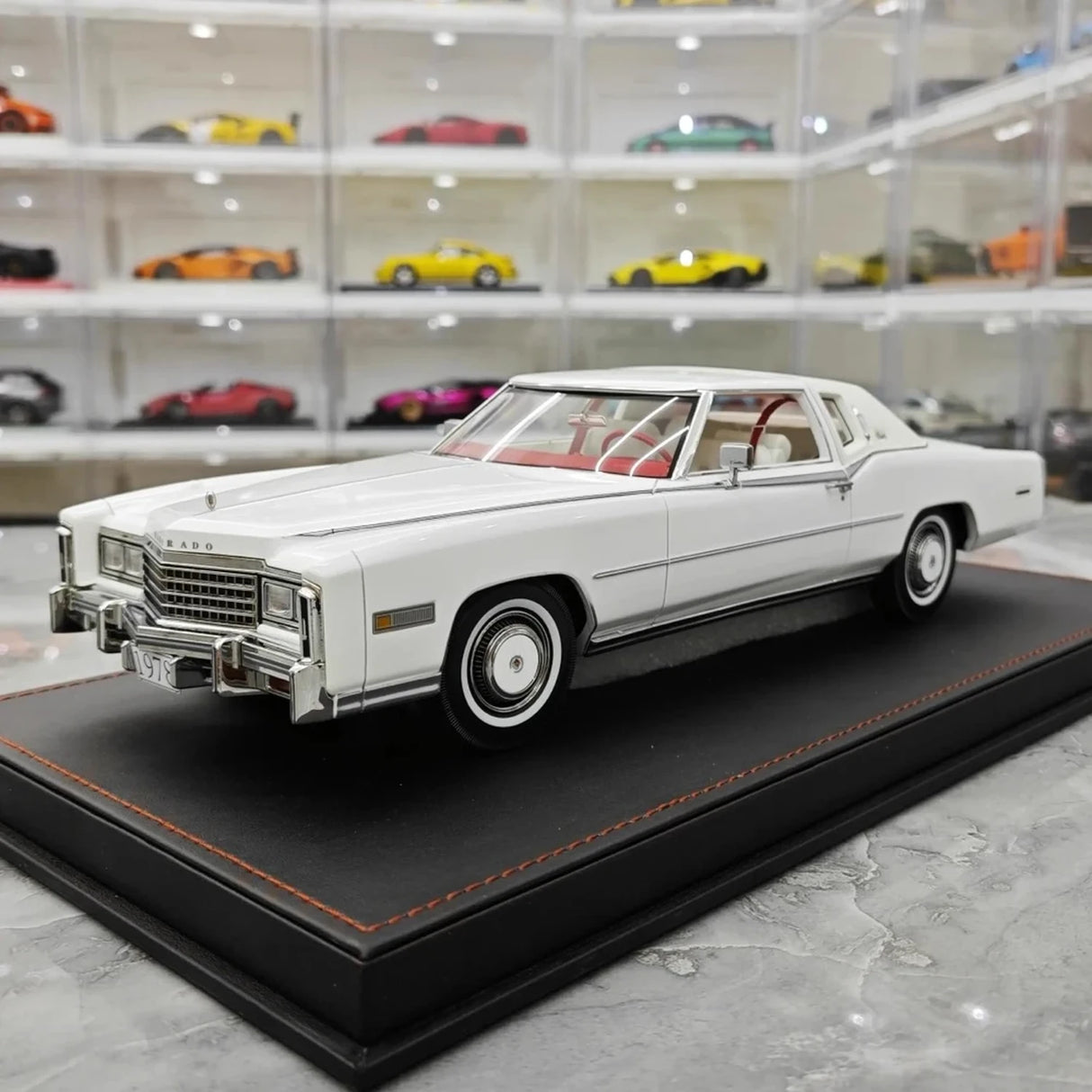Stamp Model Cadillac 1978 Eldorado Biarritz Coupe White 1:18 – Collectible Resin Model Resin