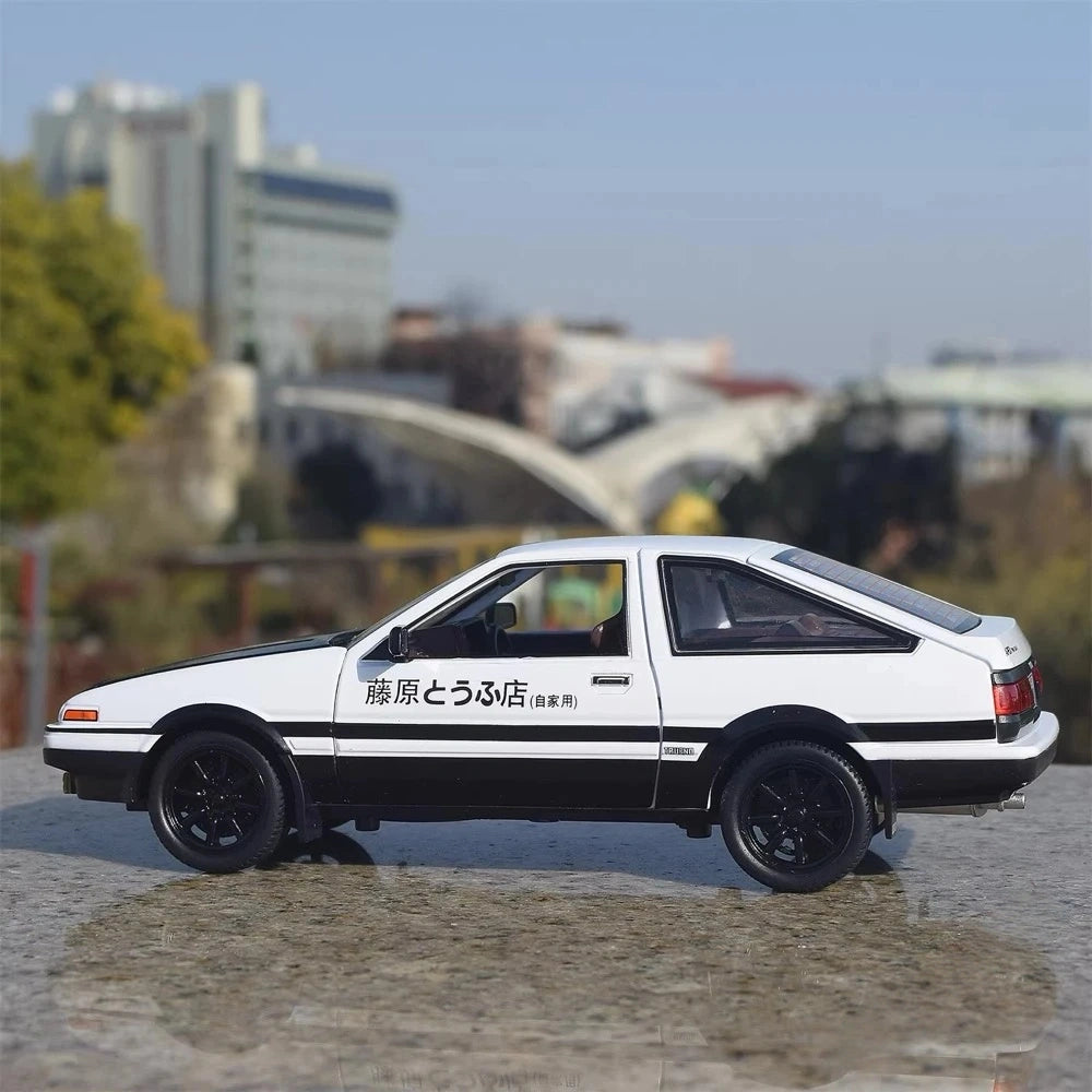 Toyota 1983 Corolla AE86 Initial D 1:20 – Diecast Display Model Die-Cast