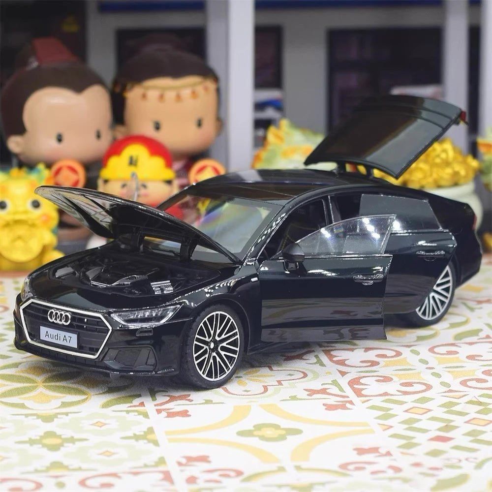 Audi 2018 A7 Black 1:24 – model wyświetlacza odlewany z odlewu