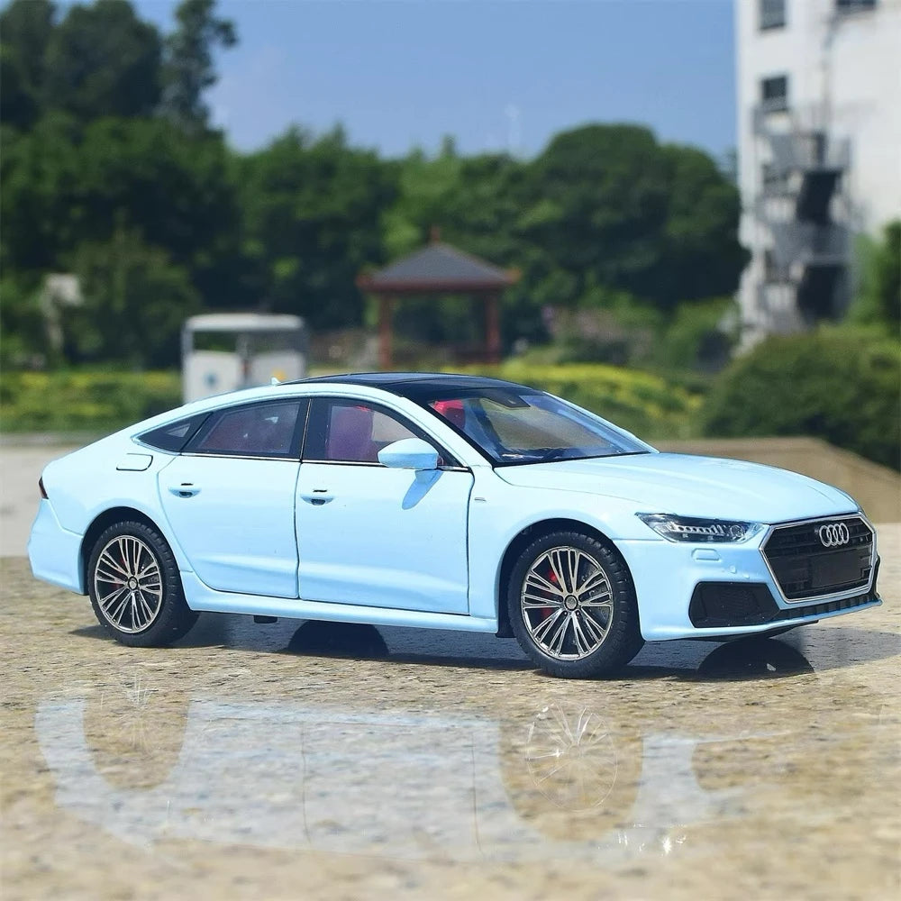 Audi 2018 A7 Blue 1:24 – model wyświetlacza odlewany z odlewu