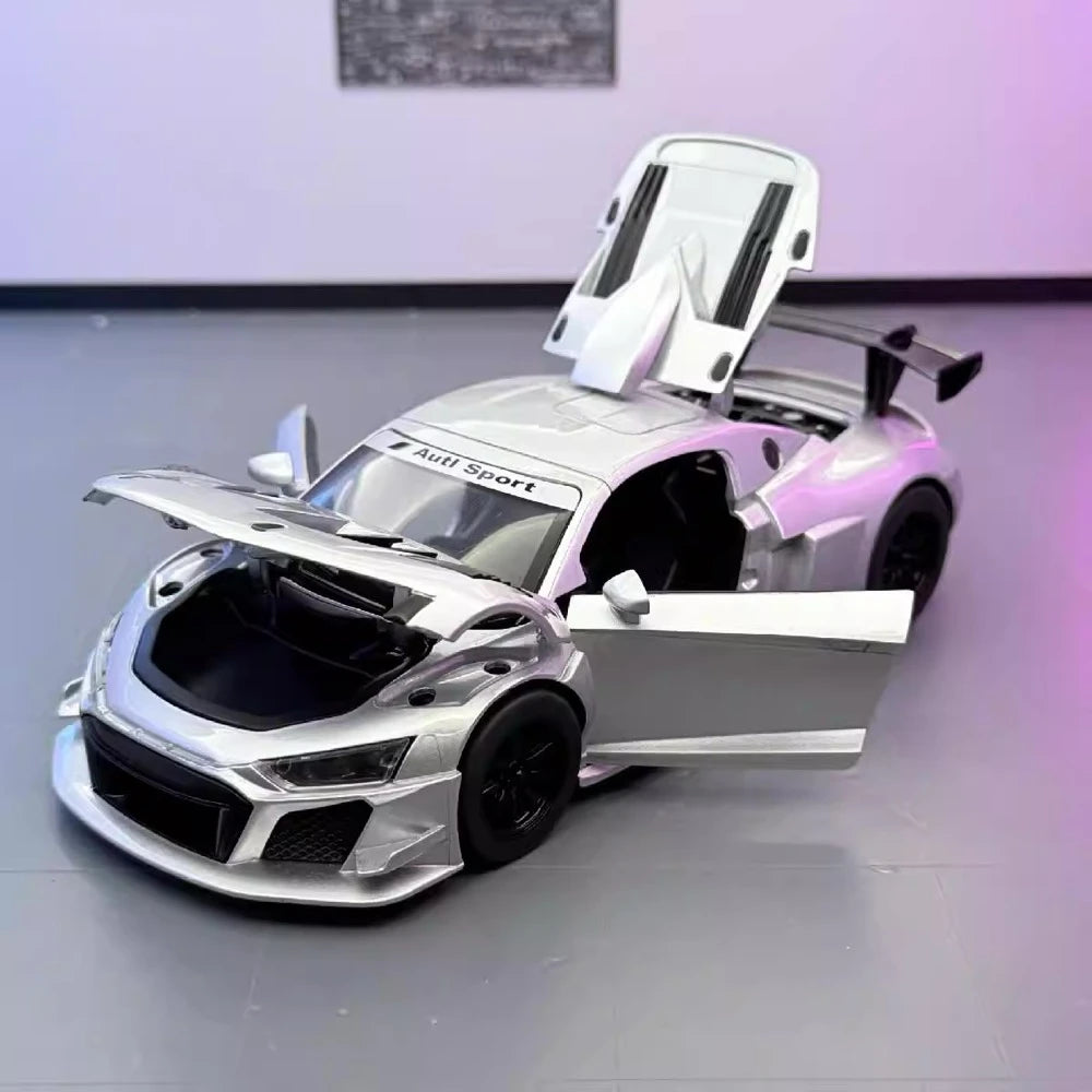 Audi 2019 R8 LMS GT2 Silver 1:24 – Valuvalettu näyttömalli