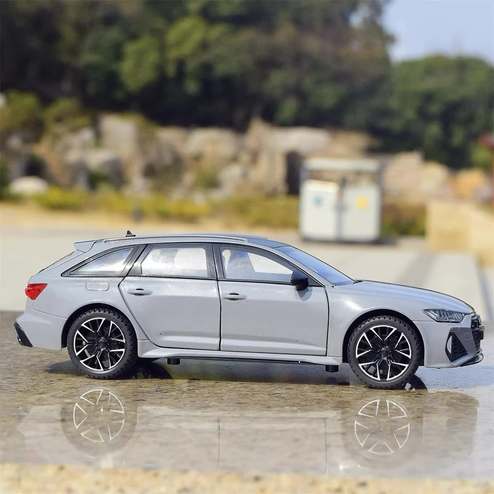 Audi 2019 RS6 C8 Szary 1:24 – Model wyświetlacza odlewany z metalu