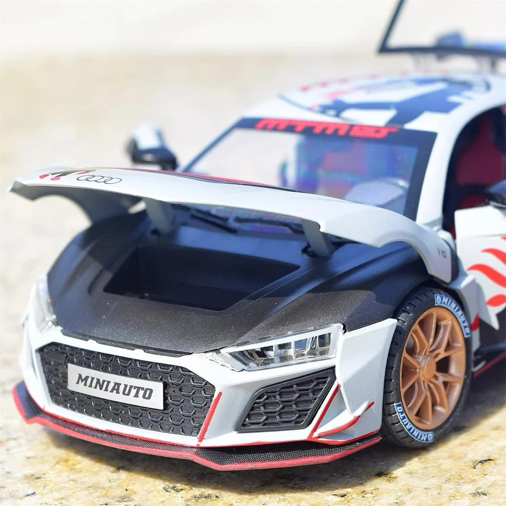 Audi 2021 R8 LMS GT3 MTM 1:24 – Model wyświetlacza odlewany z odlewu