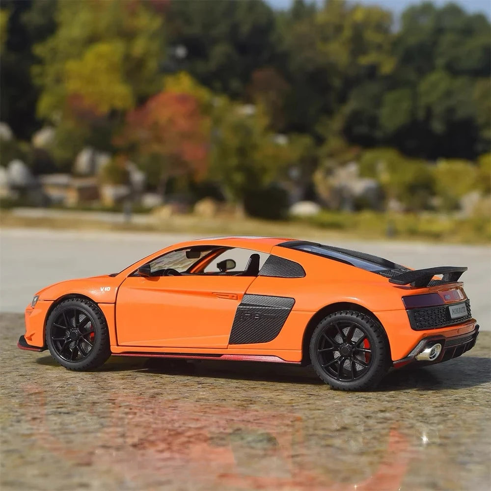 Audi 2021 R8 RWD Orange 1:24 – Diecast Display Model Die-Cast