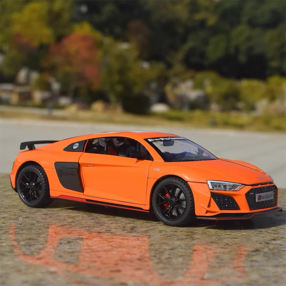 Audi 2021 R8 RWD Orange 1:24 – Diecast Display Model Die-Cast