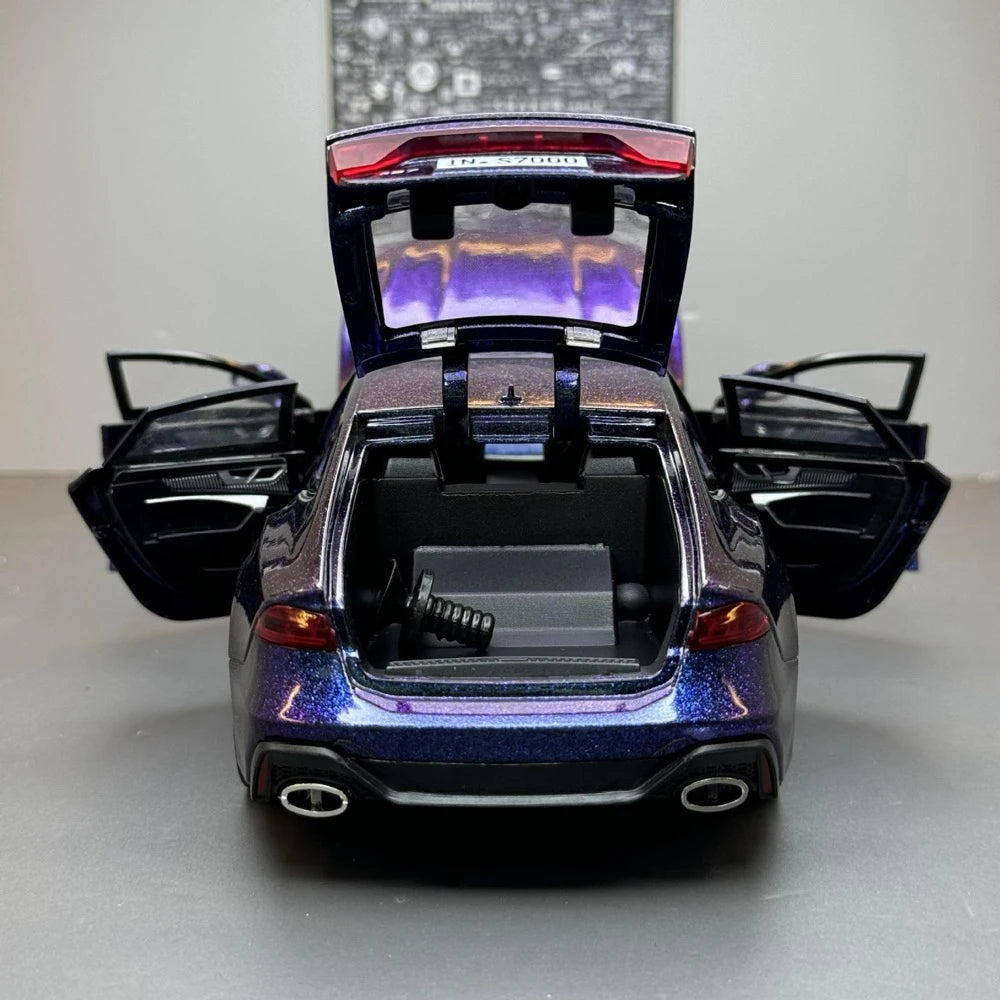 Audi 2024 RS7 Purple 1:24 – Diecast Display Model Die-Cast