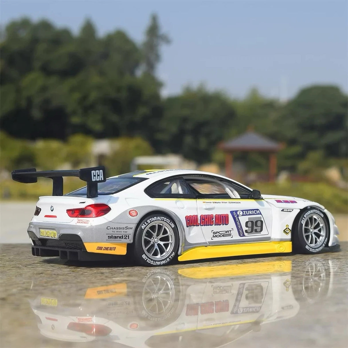 BMW 2016 F13 M6 GT3 #99 1:24 diecast display model - view 4