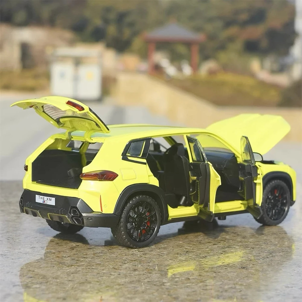BMW 2022 G09 XM Zielony 1:24 – Model wyświetlacza odlewany z odlewu