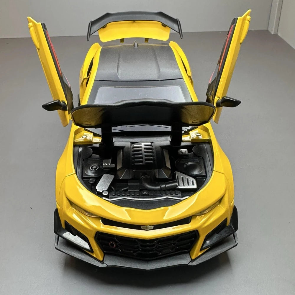 Chevrolet 2017 Camaro ZL1 1LE Yellow 1:24 – Diecast Display Model Die-Cast