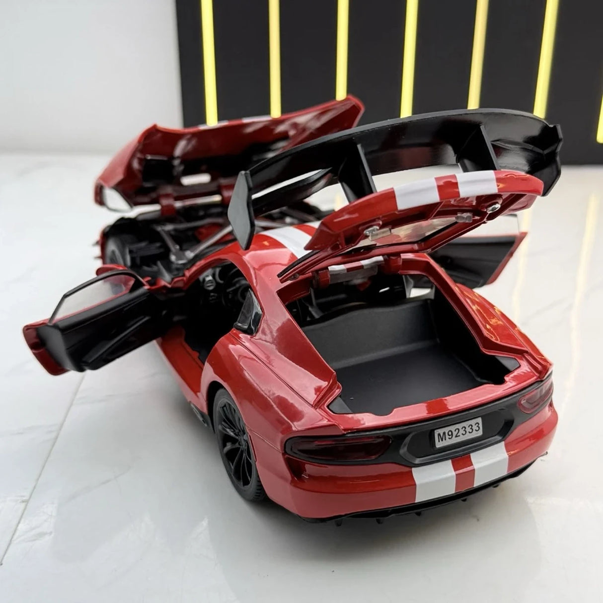 Dodge 2013 Viper SRT Red 1:24 – Modello Pressofuso per Display Pressofuso