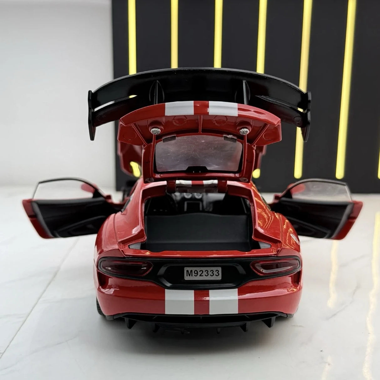 Dodge 2013 Viper SRT Red 1:24 – Modello Pressofuso per Display Pressofuso