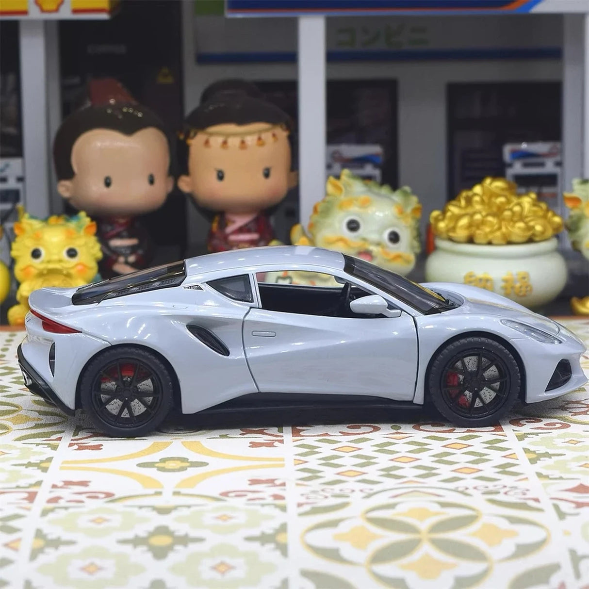 Lotus 2021 Emira cinzento 1:24 – modelo de exposição em metal fundido