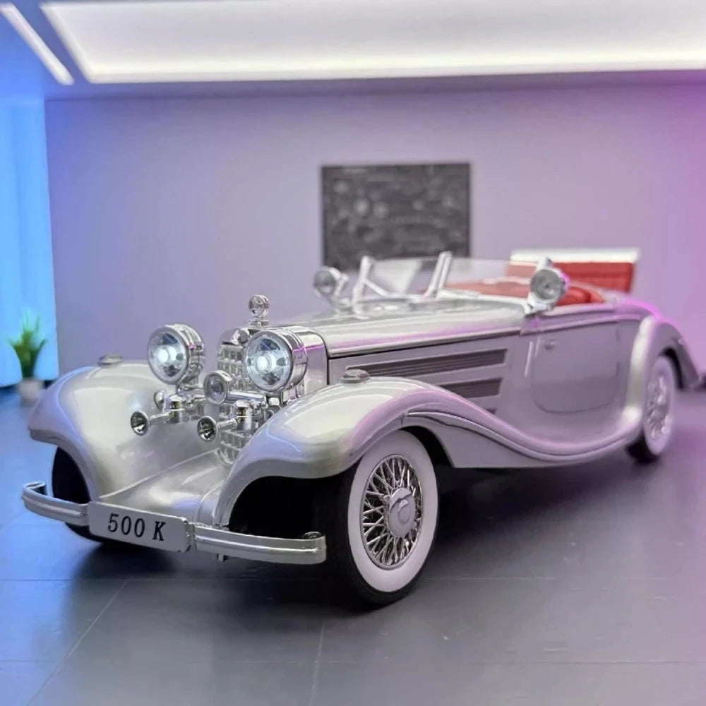 Mercedes-Benz 1936 500K Silver 1:24 – Diecast Display Model Die-Cast