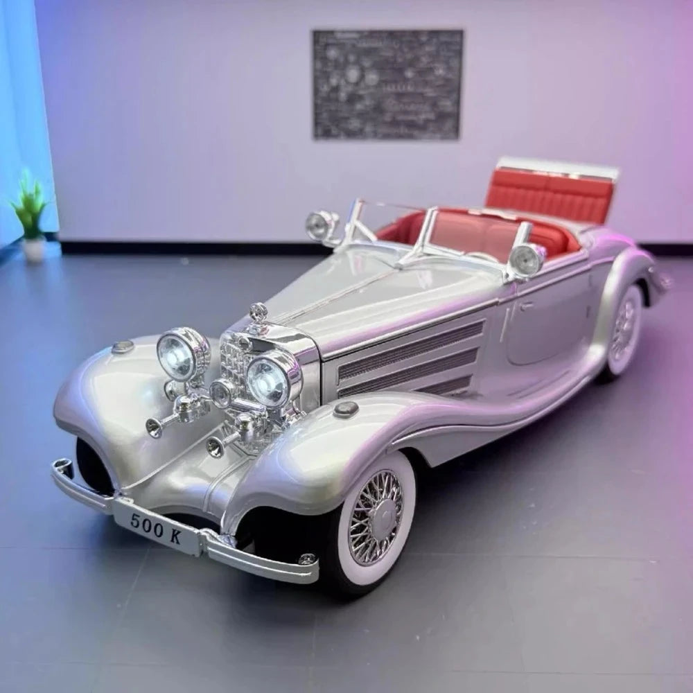 Mercedes-Benz 1936 500K Silver 1:24 – Diecast Display Model Die-Cast