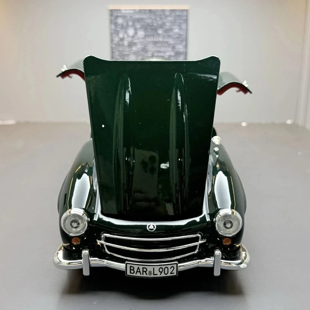 Mercedes-Benz 1954 300SL Green 1:24 – Model wyświetlacza odlewany z odlewu
