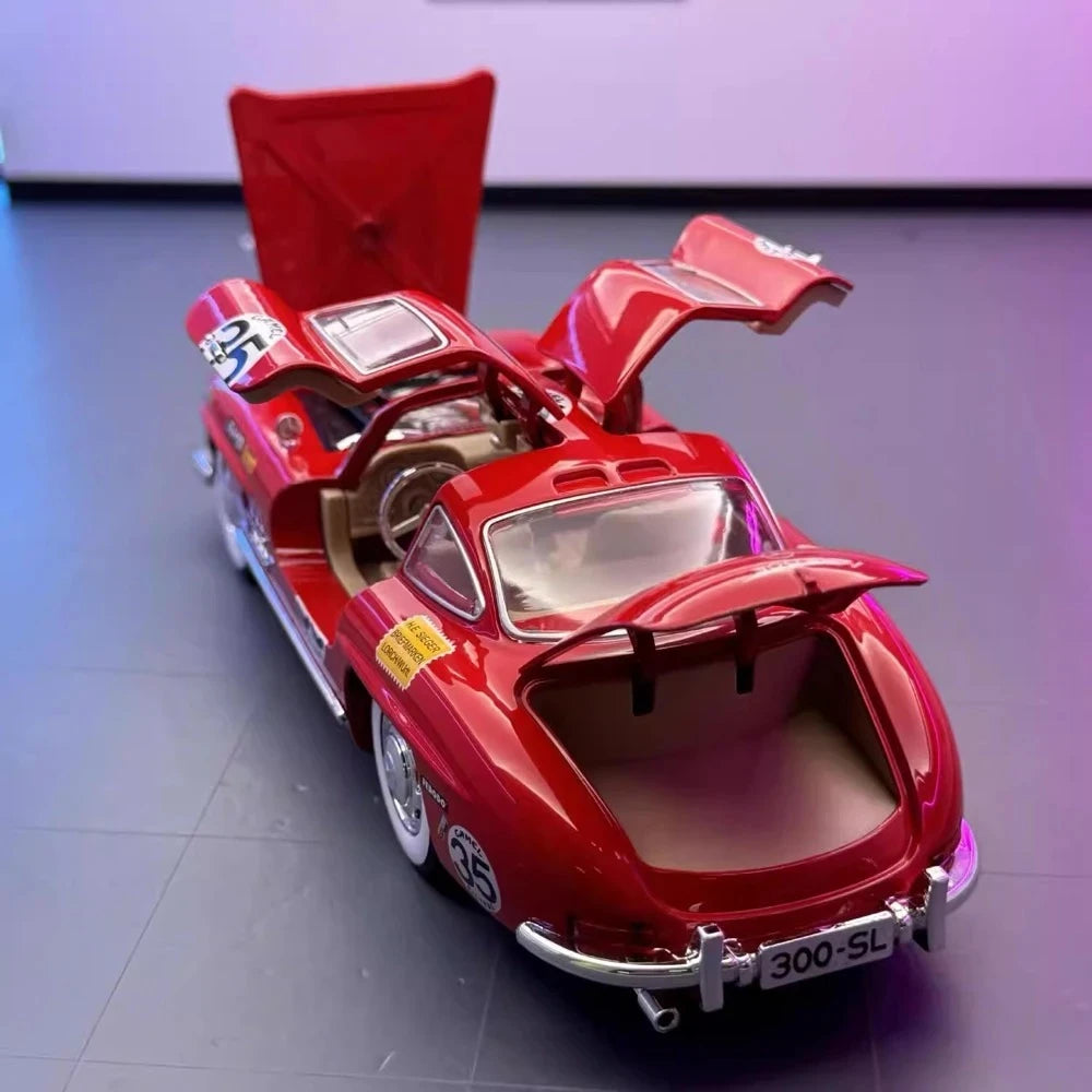 Mercedes-Benz 1954 300SL Red #35 1:24 diecast display model - view 8