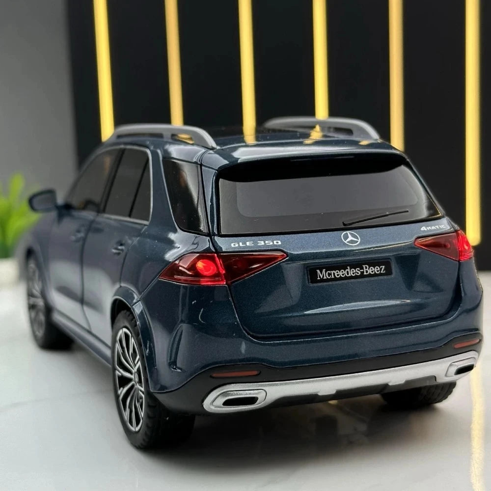 Mercedes-Benz 2020 GLE350 Blue 1:24 – model wyświetlacza odlewany z odlewu
