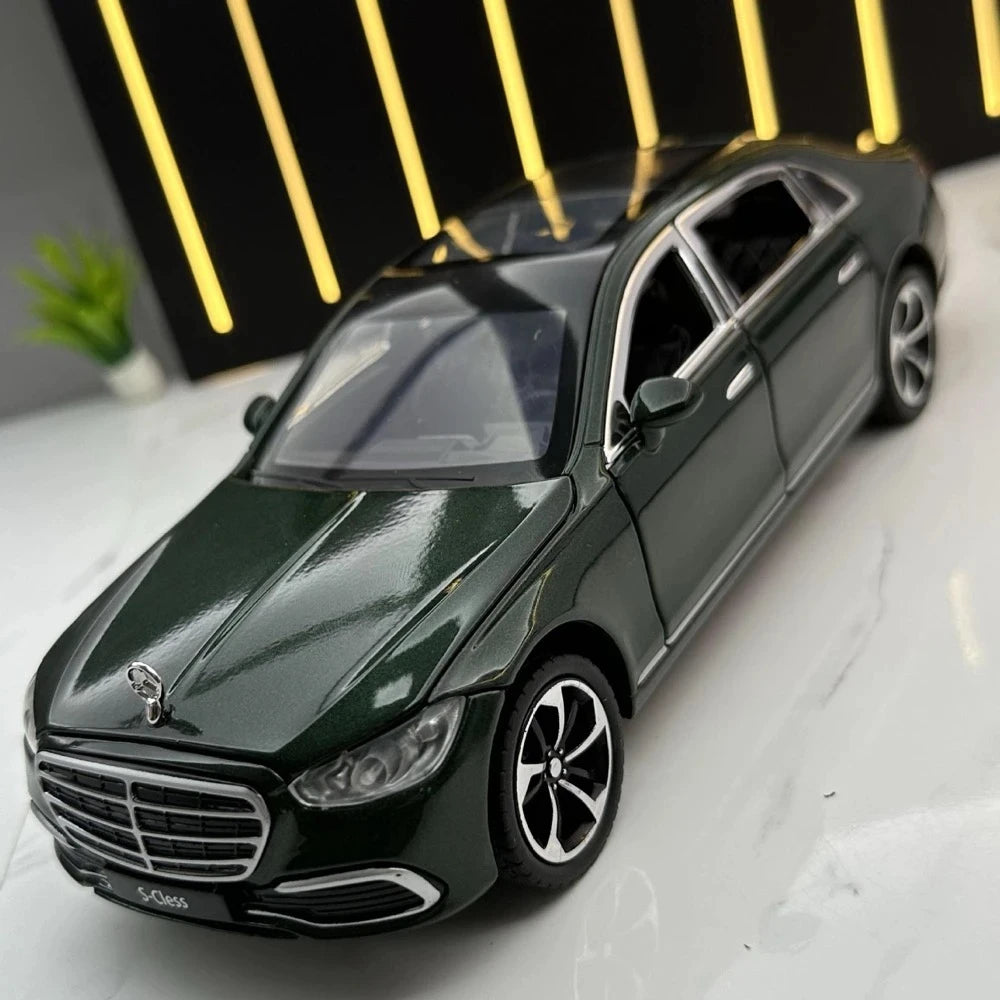 Mercedes-Benz 2020 S400L Green 1:24 – Diecast Display Model Die-Cast