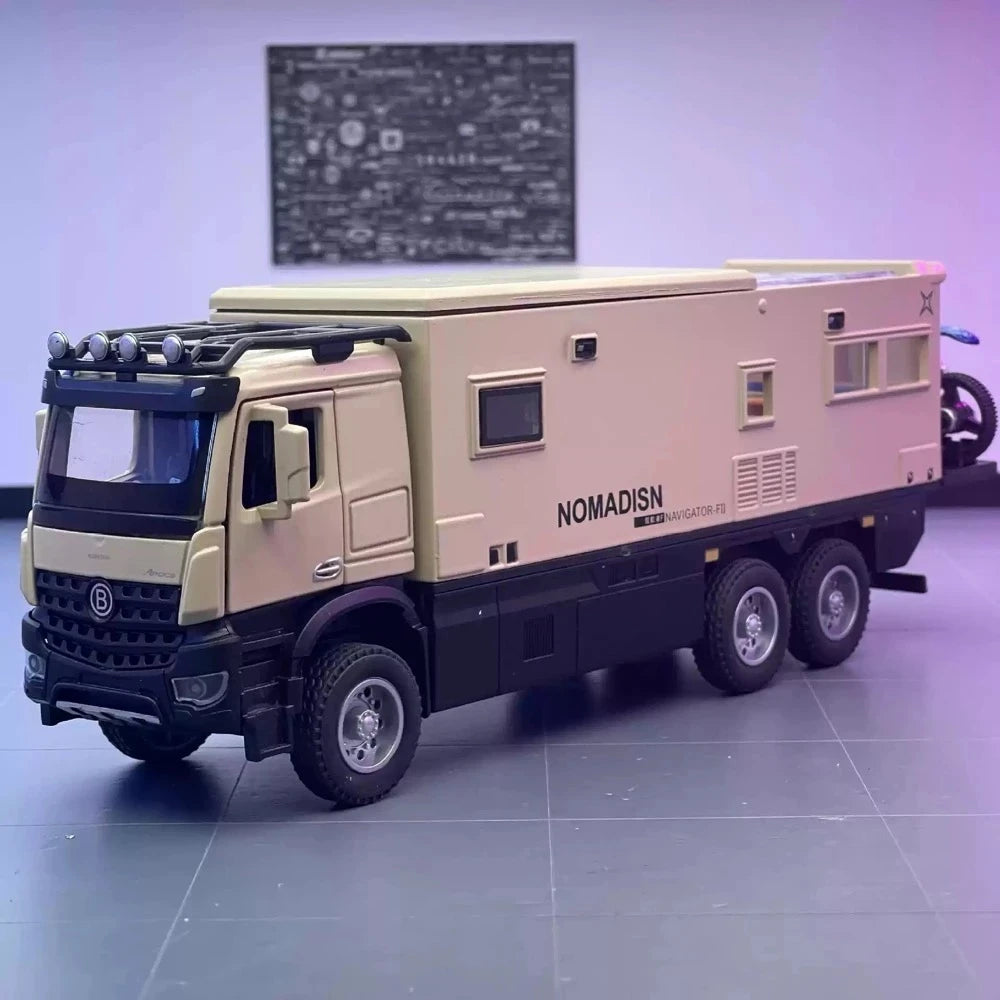 Mercedes-Arocs 2022 Nomadism Navigator F II Yellow 1:24 – Diecast Display Model Die-Cast