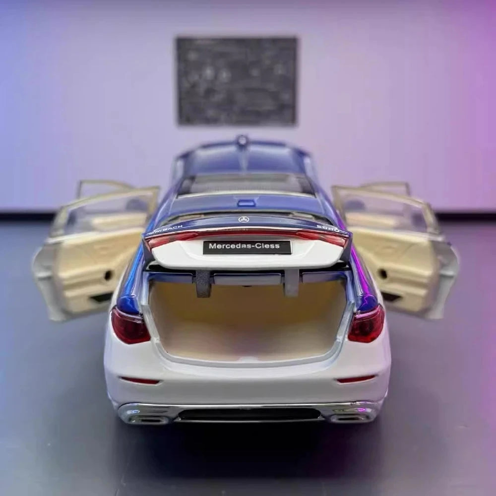 Mercedes-Maybach 2021 S680 Blue 1:24 – Valuvalettu näyttömalli