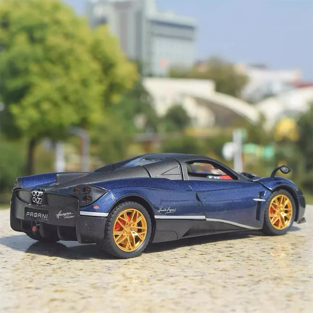 Pagani 2012 Huayra Blue 1:24 – Diecast Display Model Die-Cast