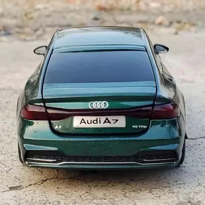 Audi 2018 A7 Green 1:32 – Model wyświetlacza odlewany z odlewu