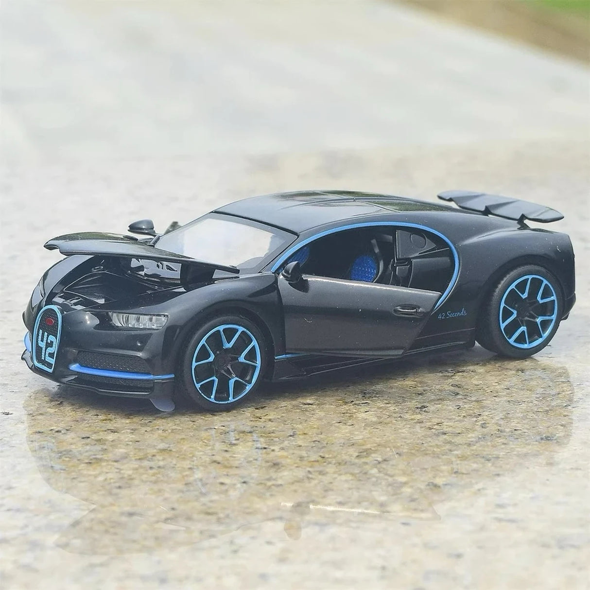 Bugatti 2016 Chiron Black 1:32 – Diecast Display Model Die-Cast
