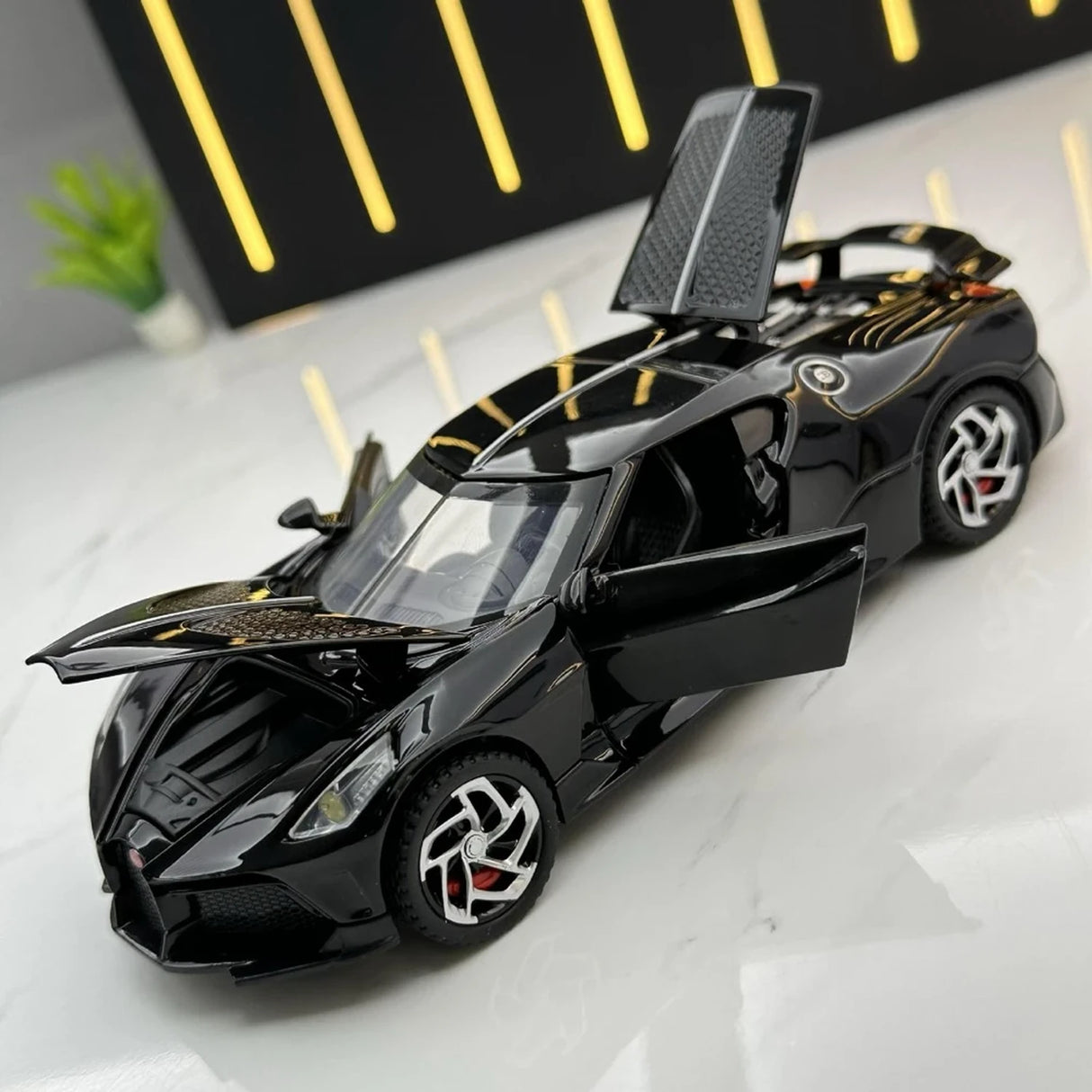 Bugatti 2021 La Voiture Noire musta 1:32 – painevalettu vitriinimalli