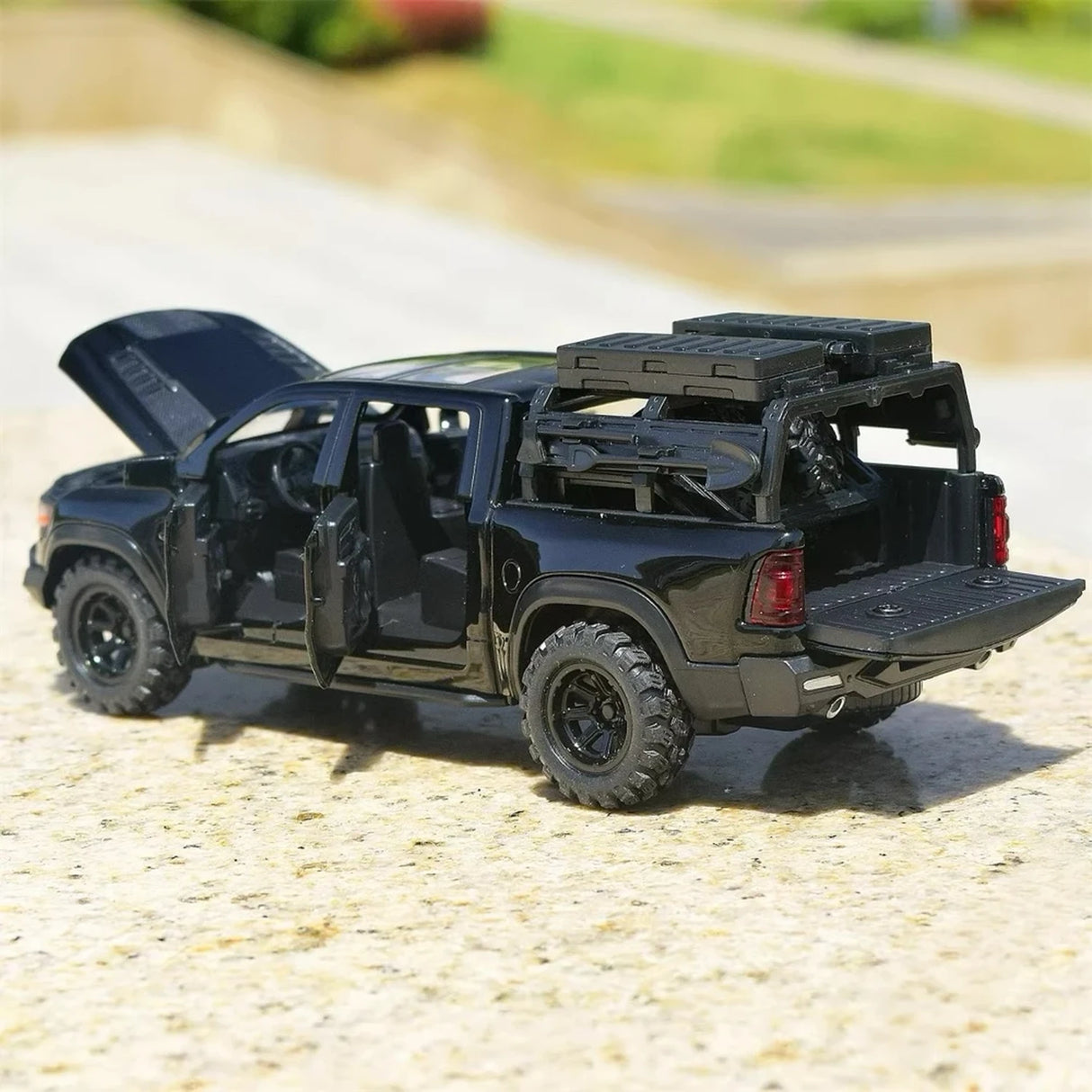 Dodge 2021 Hennessey Mammoth 1000 TRX Black 1:32 – model wyświetlacza odlewany z odlewu