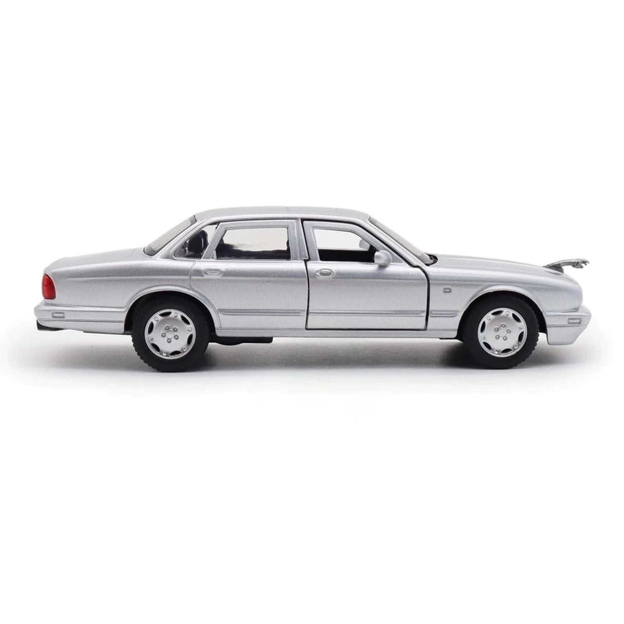 Jaguar 1990 XJ6 prateado 1:36 – modelo de exposição em metal fundido