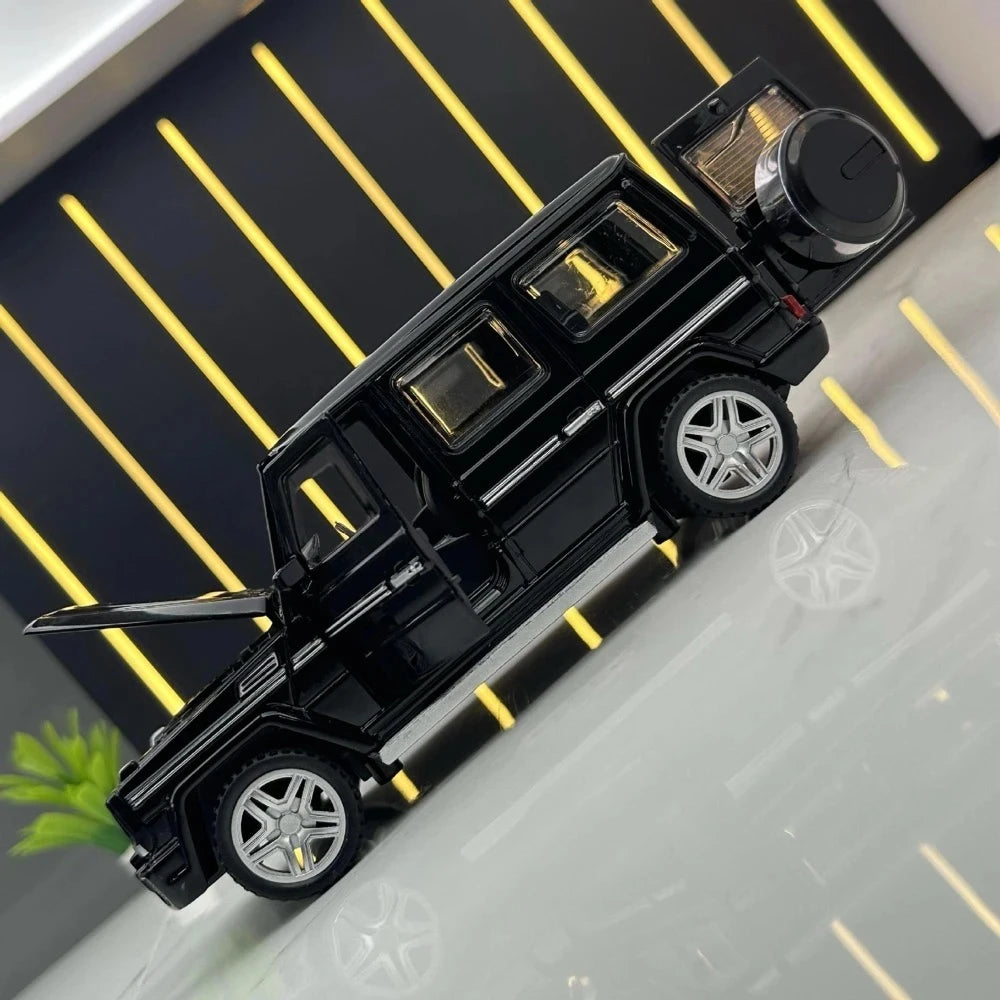 Mercedes-AMG 2012 G63 Black 1:32 – Diecast Display Model Die-Cast