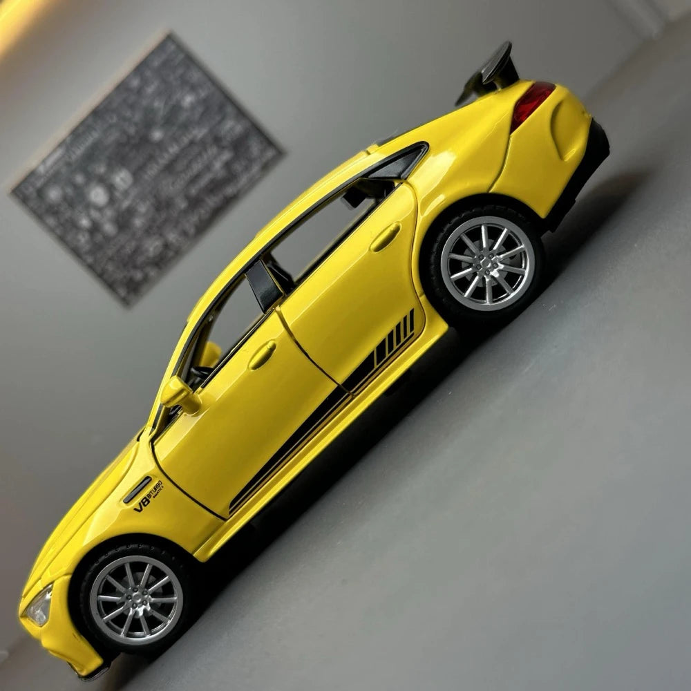 Mercedes-AMG 2019 GT63S Yellow 1:32 – Diecast Display Model Die-Cast