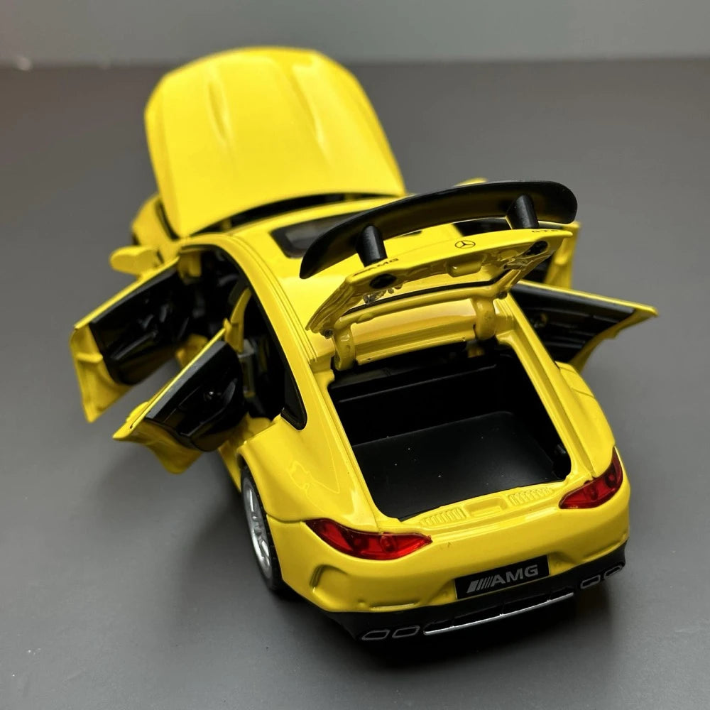 Mercedes-AMG 2019 GT63S Yellow 1:32 – Diecast Display Model Die-Cast