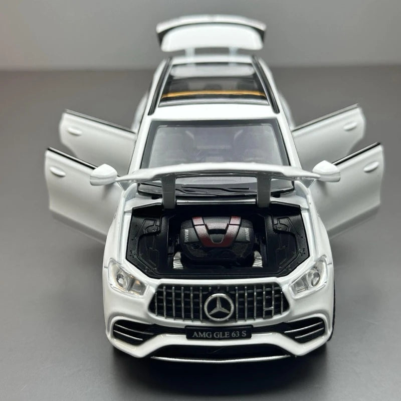 Mercedes-AMG 2020 GLE 63S White 1:32 – Diecast Display Model Die-Cast