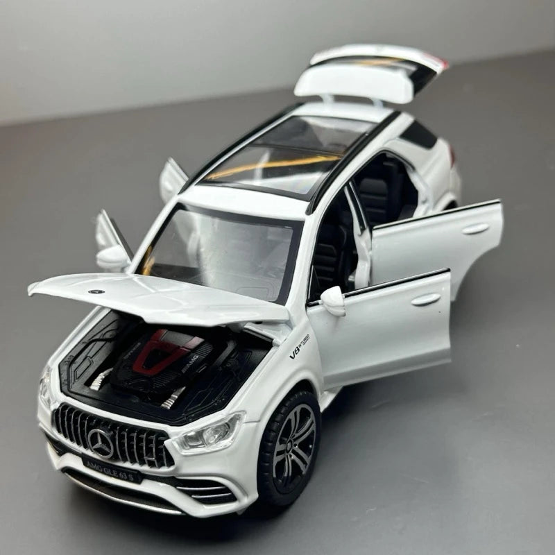 Mercedes-AMG 2020 GLE 63S White 1:32 – Diecast Display Model Die-Cast