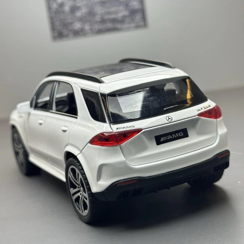 Mercedes-AMG 2020 GLE 63S White 1:32 – Diecast Display Model Die-Cast