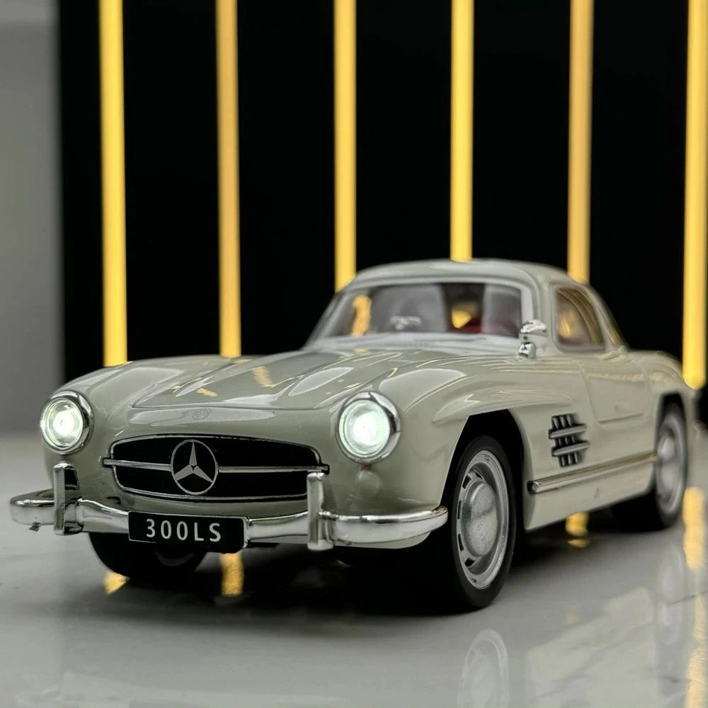 Mercedes-Benz 1954 300SL White 1:32 – Diecast Display Model Die-Cast