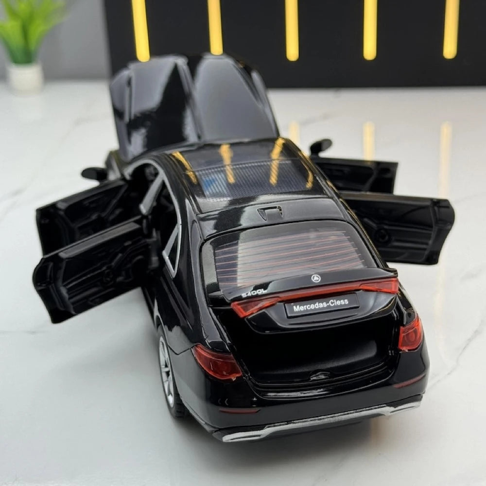 Mercedes-Benz 2020 S400L Black 1:32 – Diecast Display Model Die-Cast