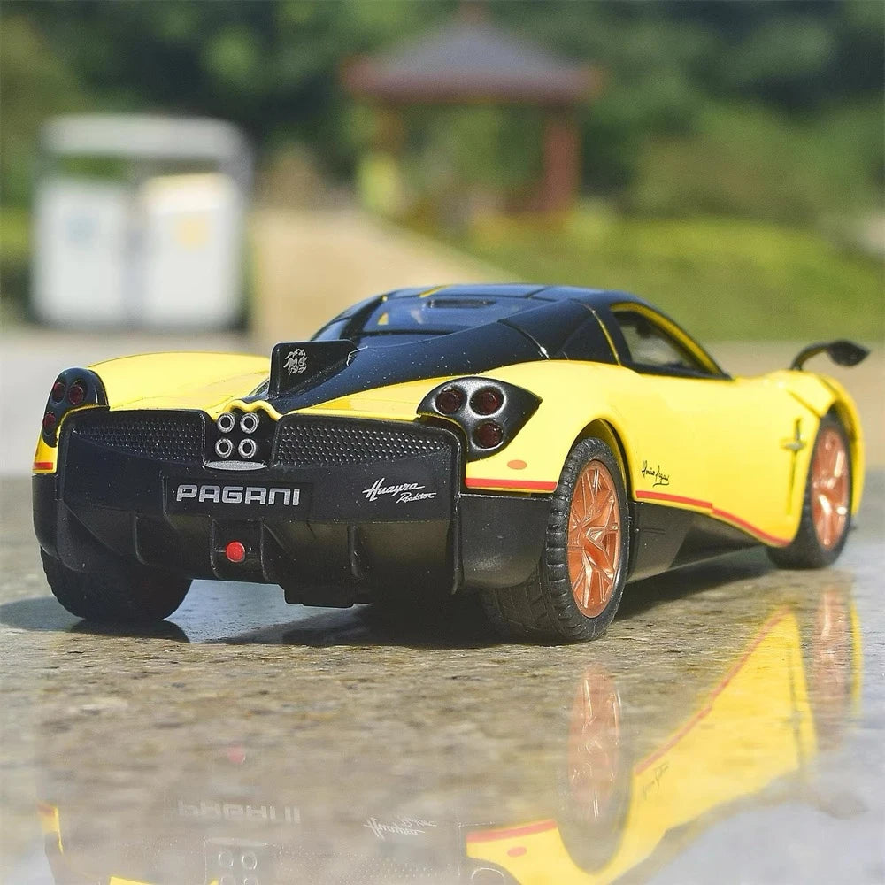Pagani 2012 Huayra Yellow 1:32 – Model wyświetlacza odlewany z odlewu