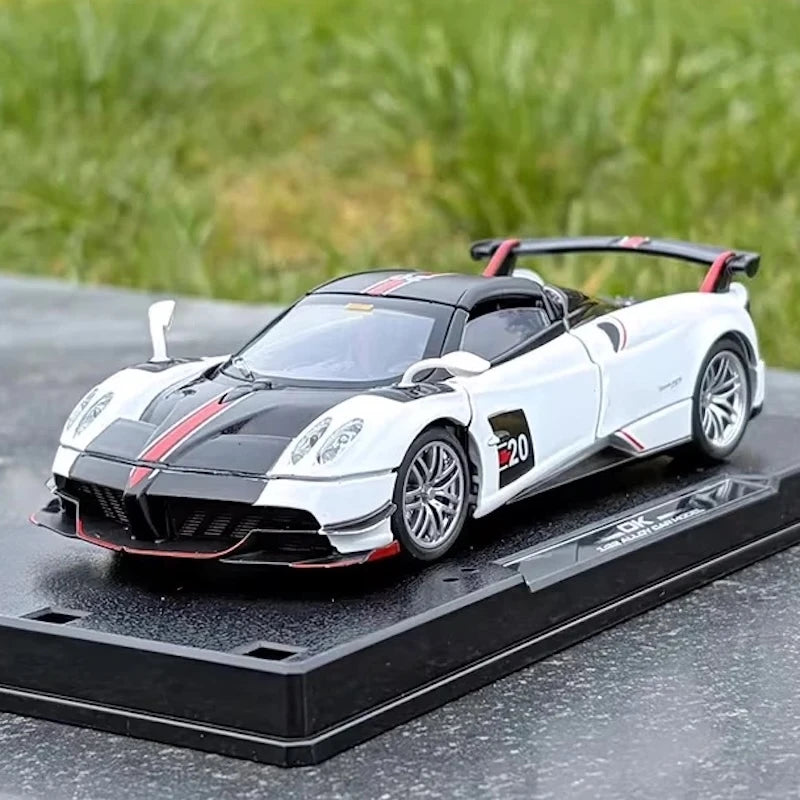 Pagani 2016 Huayra BC White 1:32 – model wyświetlacza odlewany z metalu